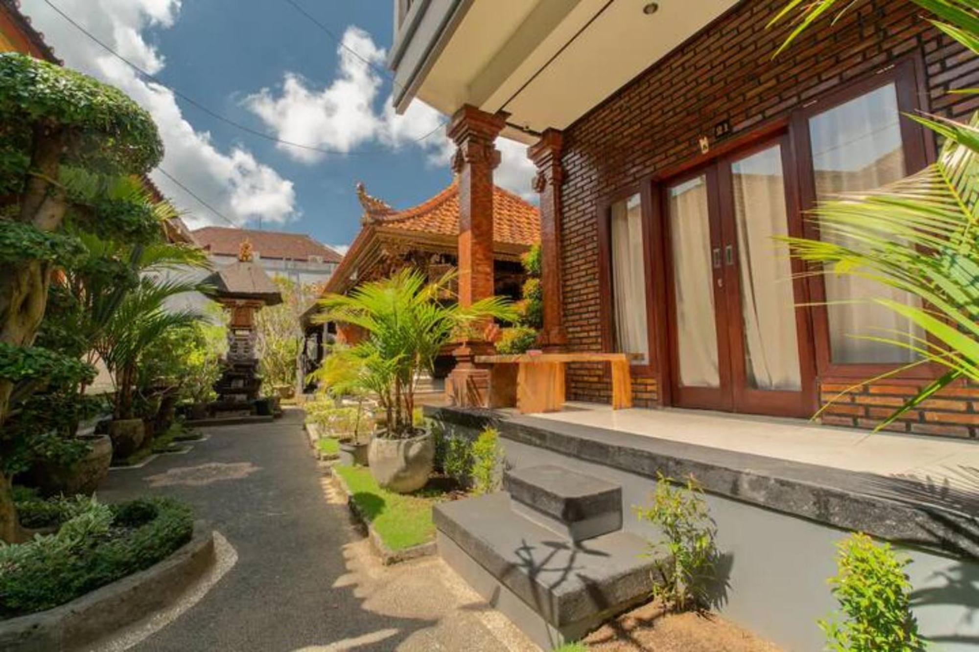 Pondok Lulik Homestay Canggu Экстерьер фото
