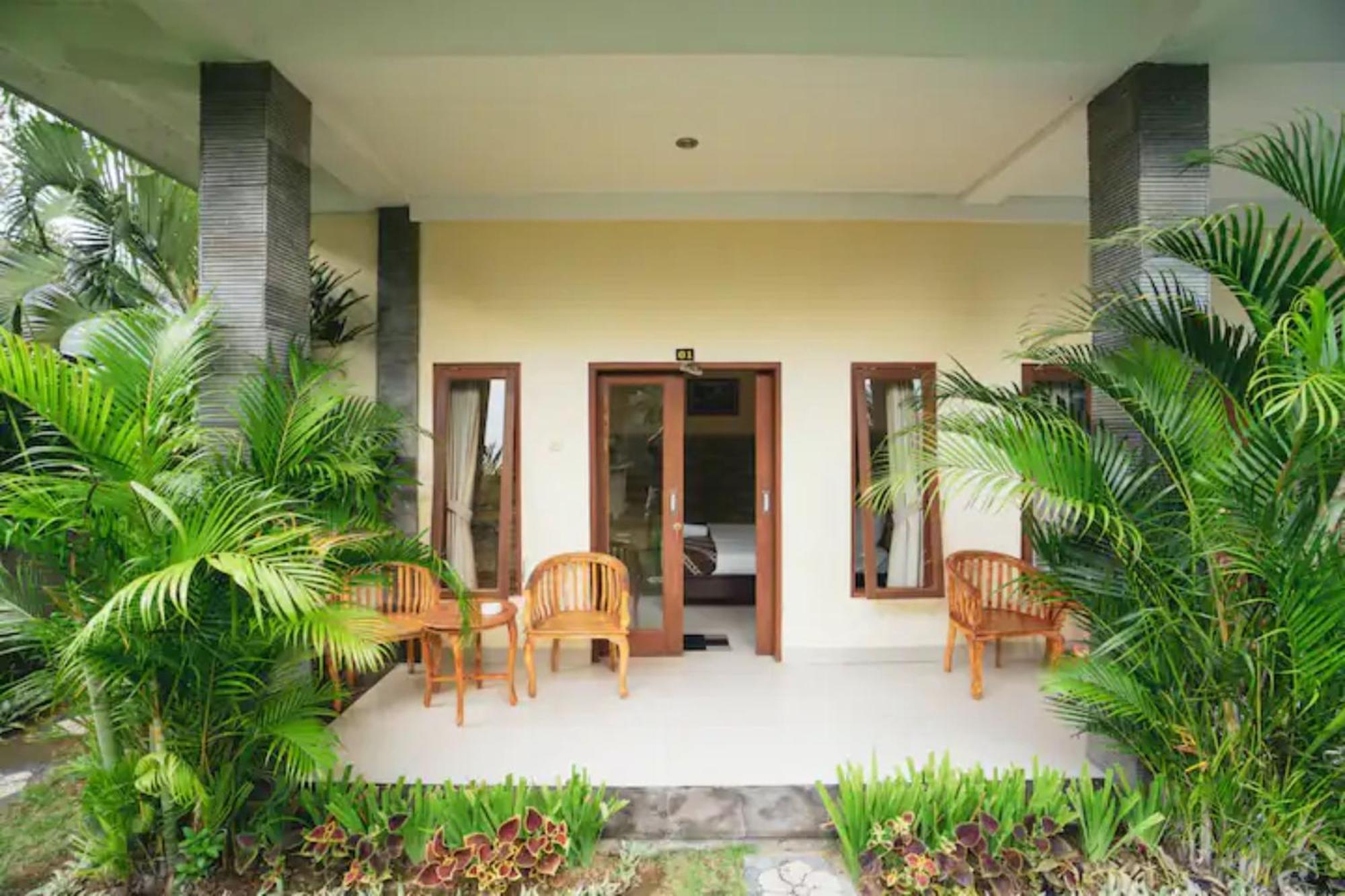 Pondok Lulik Homestay Canggu Экстерьер фото